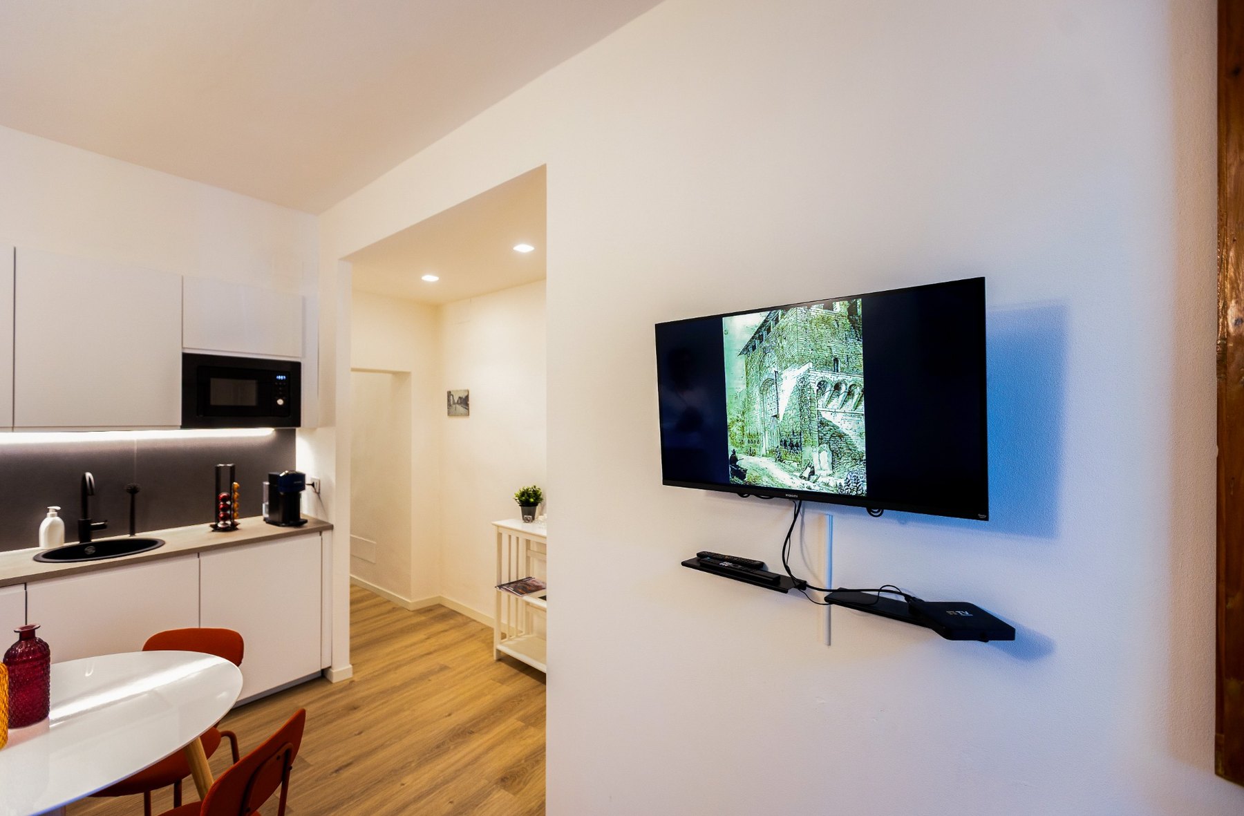 Entrance and TV